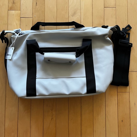 Rains Texel Kit in Ash Travel Bag - Picture 6 of 10